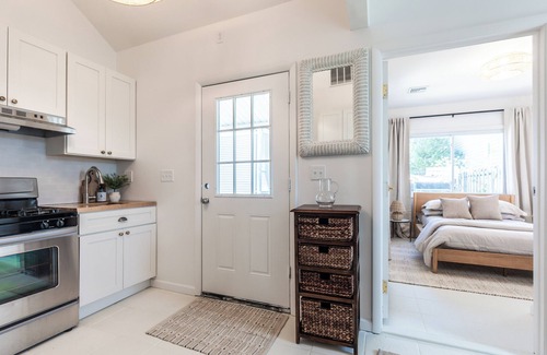 Wall House | Beachfront Beauty - 2BR/1BA
