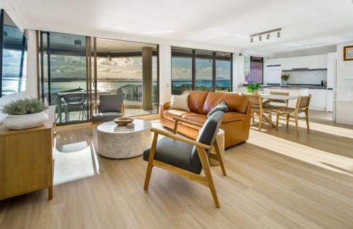 Buddina Apartment | Beachfront Beauty in Buddina
