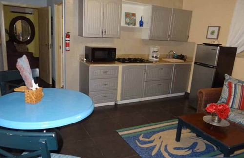 Cat Island Villa | Beachfront King Villa, Rollezz