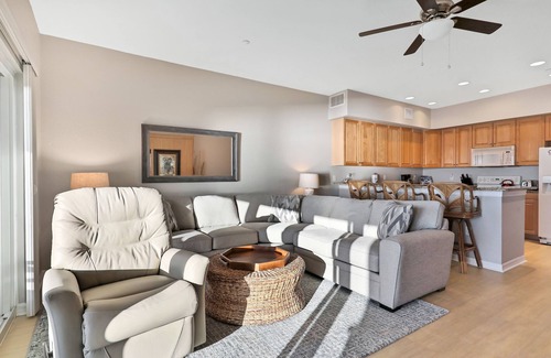 Independence Square Condo | Beachfront condo with pool, hot tub & Gulf views from the balcony