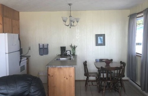 Black Creek House | Beachfront Cabin 7