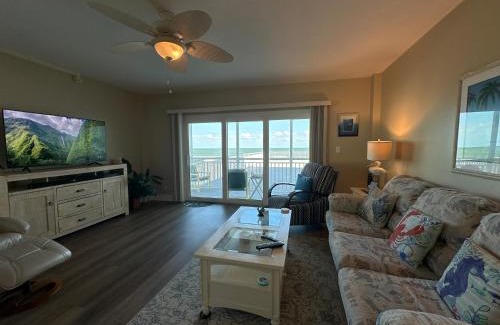 South Patrick Shores Apartment | Beachfront Condo, Ocean Views, Near Patrick SFB