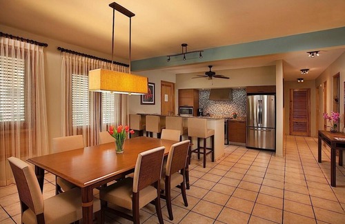 Carenero Apartment | Beachfront Dream! Direct Beach Access, Onsite Pool, Spa, Playground and Parking!