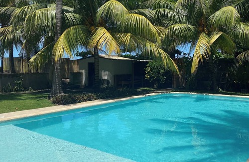 Sonsonate Cottage | Beachfront Guest House Surrounded by Nature