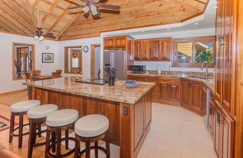 Sandy Bay House | Beachfront home Outside West End w/Pool, Kayaks & Paddleboards