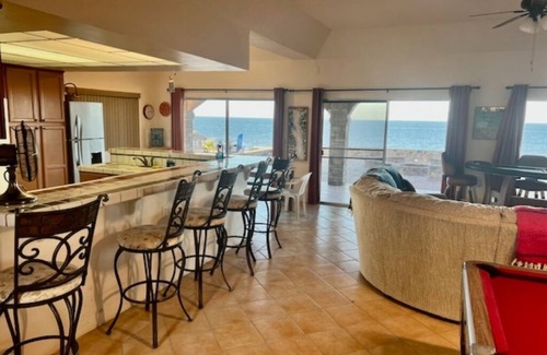 San Felipe House | Beachfront House on Beautiful Laguna Percebu Beach