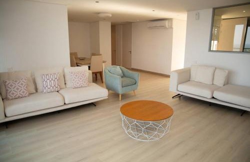 Maputo Apartment | Beachfront Luxury Exquisite Retreat above Mall