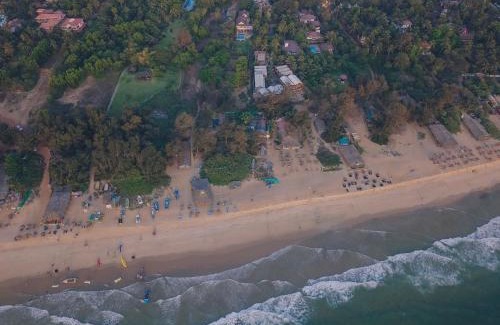 Calangute Villa | Beachfront mansion with pool