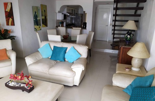 Manzanillo Apartment | Beachfront Penthouse in the heart of Manzanillo