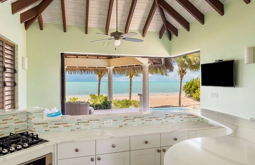 Long Bay Resort | Beachfront resort perfect for Corporate outing, Wedding Party, Family reunion