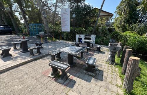 Tanjung Tanah Merah Apartment | Beachfront Unit at Seri Bulan , Pantai Teluk Kemang