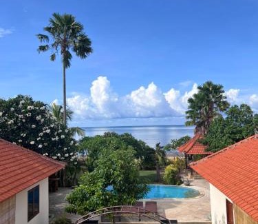 Banjartegehe Villa | Beachfront Villa Jepun Segara