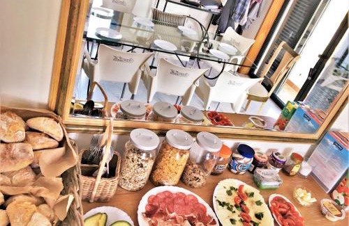 Vagos Bed & Breakfast | Beachhaus Slide