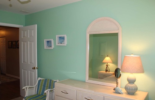 Gold Coast Condo | Beachside Bliss: Cozy Retreat in OCNJ's Gold Coast