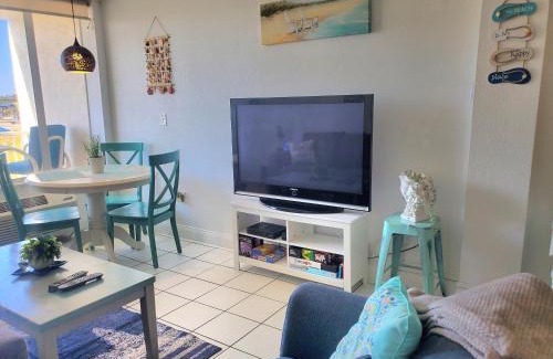 South Peninsula Historic District Apartment | Beachside Bliss Ocean Views & Endless Fun Daytona Beach!