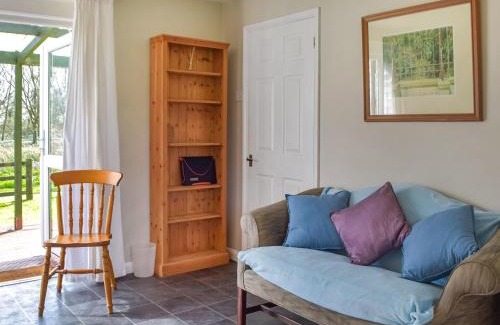 Llanybri House | Beachside