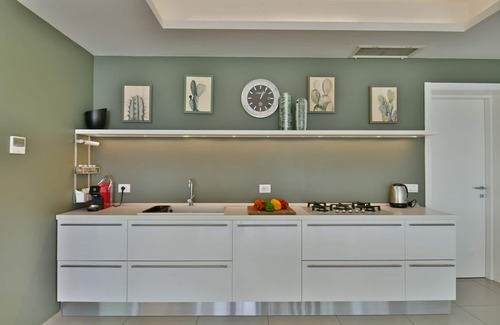 Ragusa Villa | BEACHSIDE, LUXURY APARTMENT