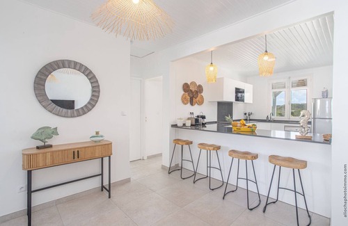 Sainte-Anne House | Beachside Seahorse