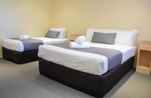 Ulverstone Hotel | Beachway Motel