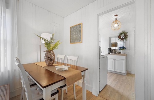 Rockaway Beach House | Beachwood Bungalow in Downtown Rockaway Beach