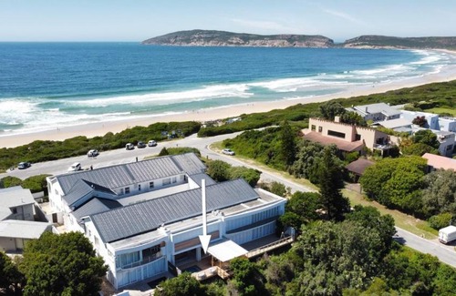 Robberg Beach Apartment | Beachy Head Hideaway 5 Pool Robberg 5 Beach