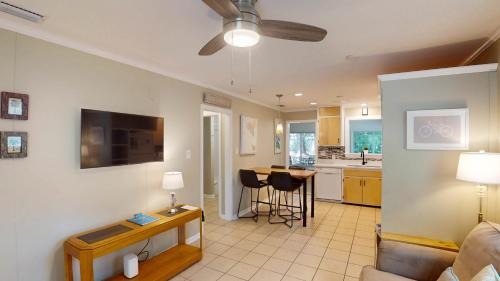 Jekyll Island Apartment | BEACHY SISTERS A Duplex