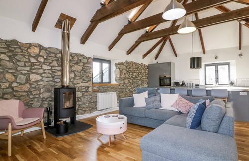 St. Agnes Cottage | BEACON BARN, pet friendly, with open fire in St Agnes