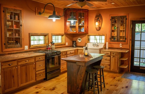 Farrandsville Cabin | Bear Bottom Lodge - Now with WiFi!
