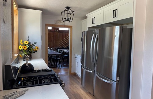 Paris House | Bear Lake Private Inn Sleep 44 Family Reunions Groups