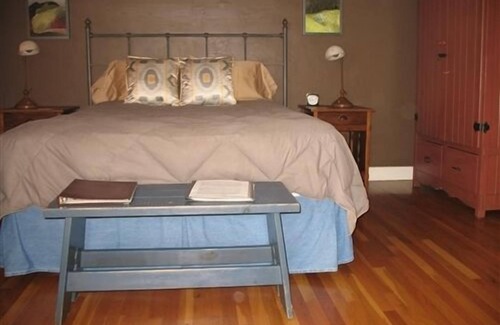 Tyrone Hotel | Bear Mountain Lodge
