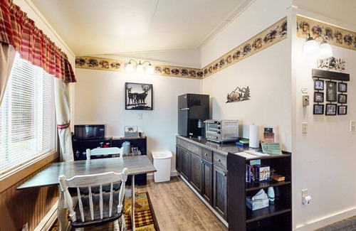 Greenville Apartment | Bear's Den - *Direct ATV Access* Walk to Town*