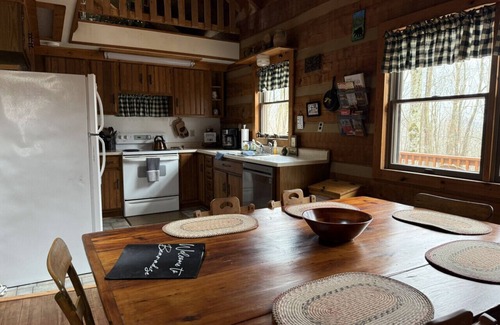Alpine Lake Cabin | Bearadise-beautiful cabin at Alpine Lake