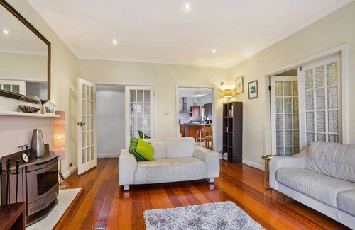 Beaumaris House | Beau Bay houses beaumaris