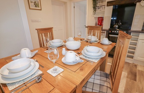 Bewdley Cottage | BEAU COTTAGE, pet friendly, character holiday cottage in Bewdley
