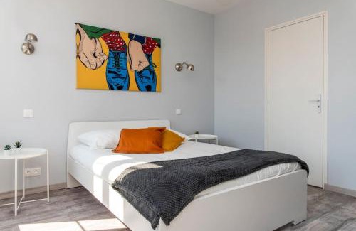 Le Beau Site Apartment | Beau duplex, proche zénith et palais des sports