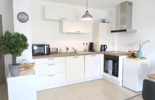 Merville-Franceville-Plage Apartment | Beautiful 2-room apartment 200 m from the beach and shops