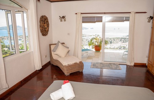 Zig Zag Ward Apartment | Beau Soleil Stunning Sea View