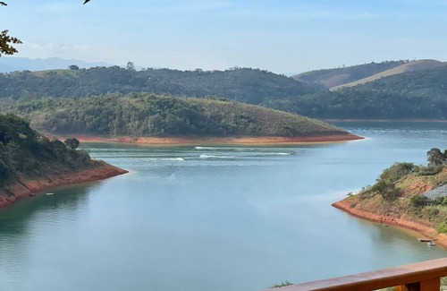 Igarata House | Beautiful farm in Igarata right on the dam.