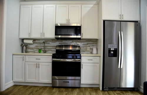 Coral Harbour Apartment | Beautiful 1 Bed 1 Bath Apartment with pool and with walking distance to beach