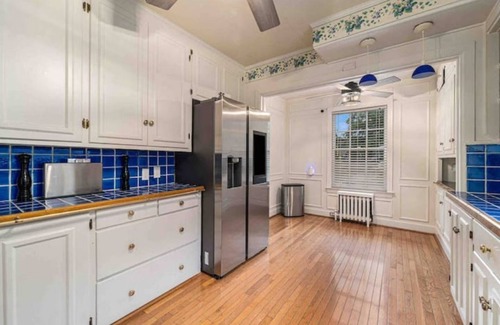 Grosse Pointe Apartment | Beautiful 1920s Historic Home with Screened Porch‼️