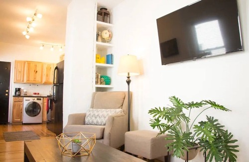 Parkside Apartment | Beautiful 1st Floor Apartment & Amazing Shower
