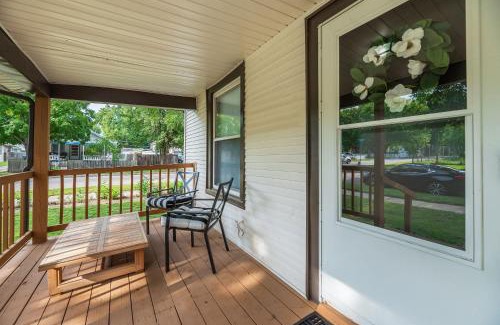 Wichita House | Beautiful 2 Bed 1 Bath home near College Hill