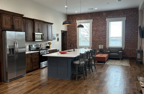 Aubrey Apartment | Beautiful 2-bedroom apartment in Aubrey with WiFi, AC