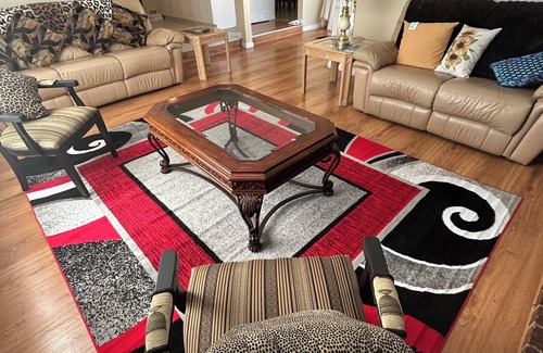 Ferguson House | Beautiful 2-bedroom house in awesome Ferguson .Mo with WiFi