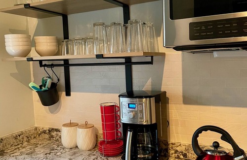 Old Town Alexandria House | Beautiful 2 Bedroom with Loft in Heart of Old Town—sleeps 6