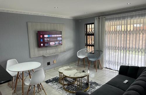 Richards Bay Apartment | Beautiful 2 bedroom apartment In Richard's bay