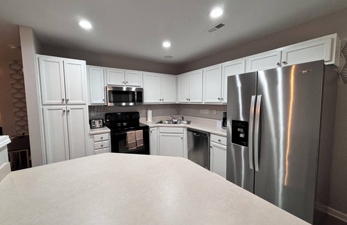 Huntersville House | Beautiful 2-King Beds home with Garage in Charlotte