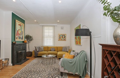Camperdown House | Beautiful 2-storey, 5 bedroom home with amazing facilities