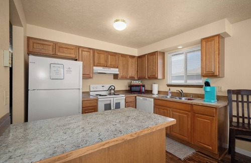 Spokane Valley Apartment | Beautiful 2BR APT 1 ⭑ Balcony ⭑ Free Parking ⭑ Keurig ⭑ Near Attractions