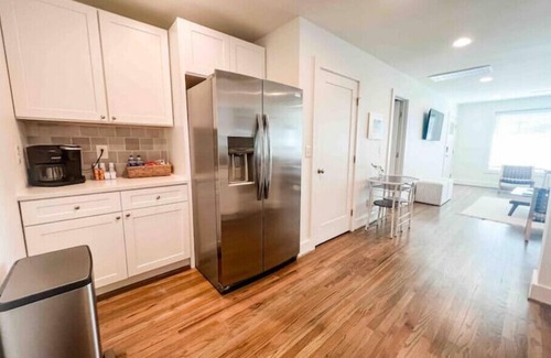 Homewood Condo | Beautiful 2BR Condo in Homewood next to SOHO